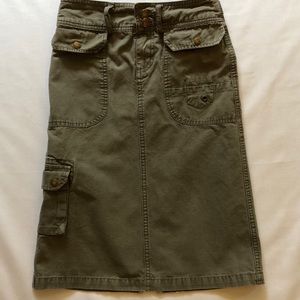 H&M Girls Cargo Skirt. Size 6-7